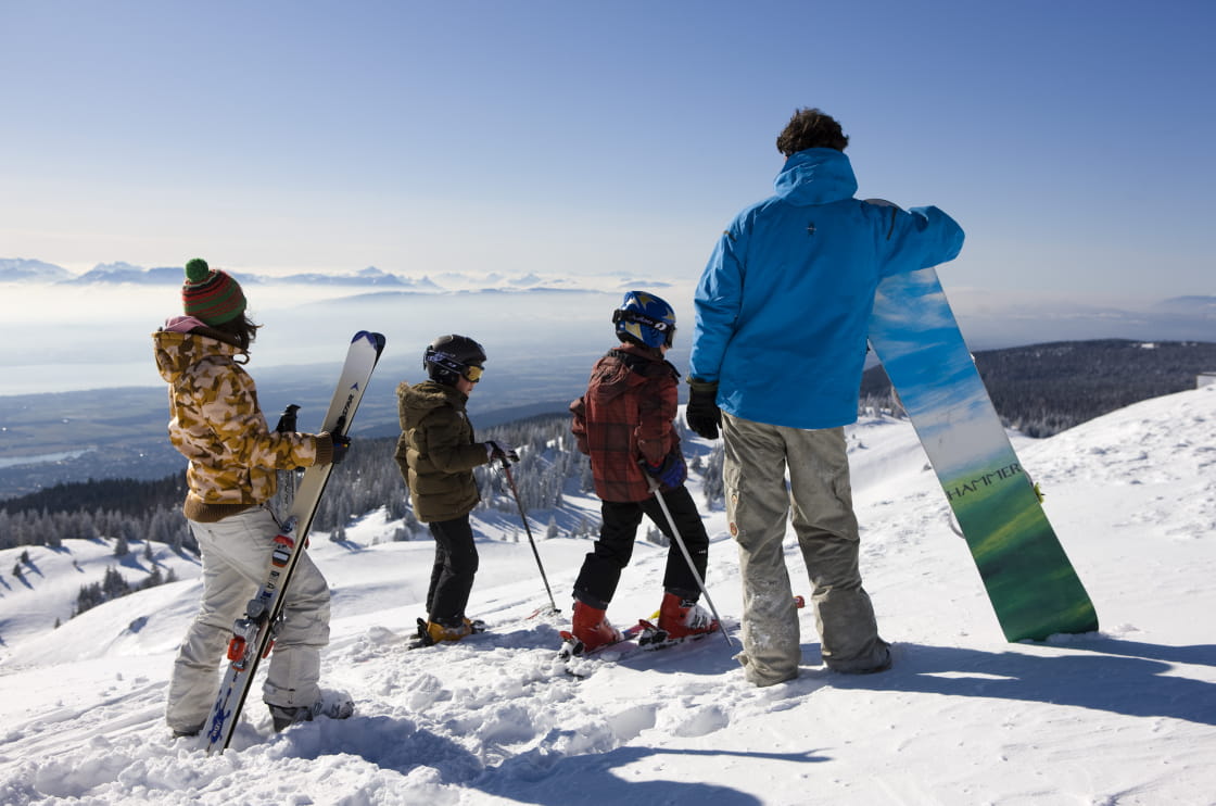 Sports D'hiver En Famille | Montagnes Du Jura