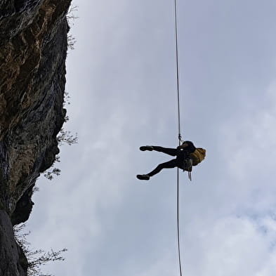 Escalade dans le Bugey (initiés) - avec Équilibre Vertical