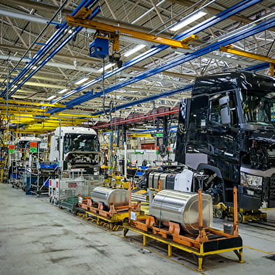 Dans les coulisses de l'usine Renault Trucks