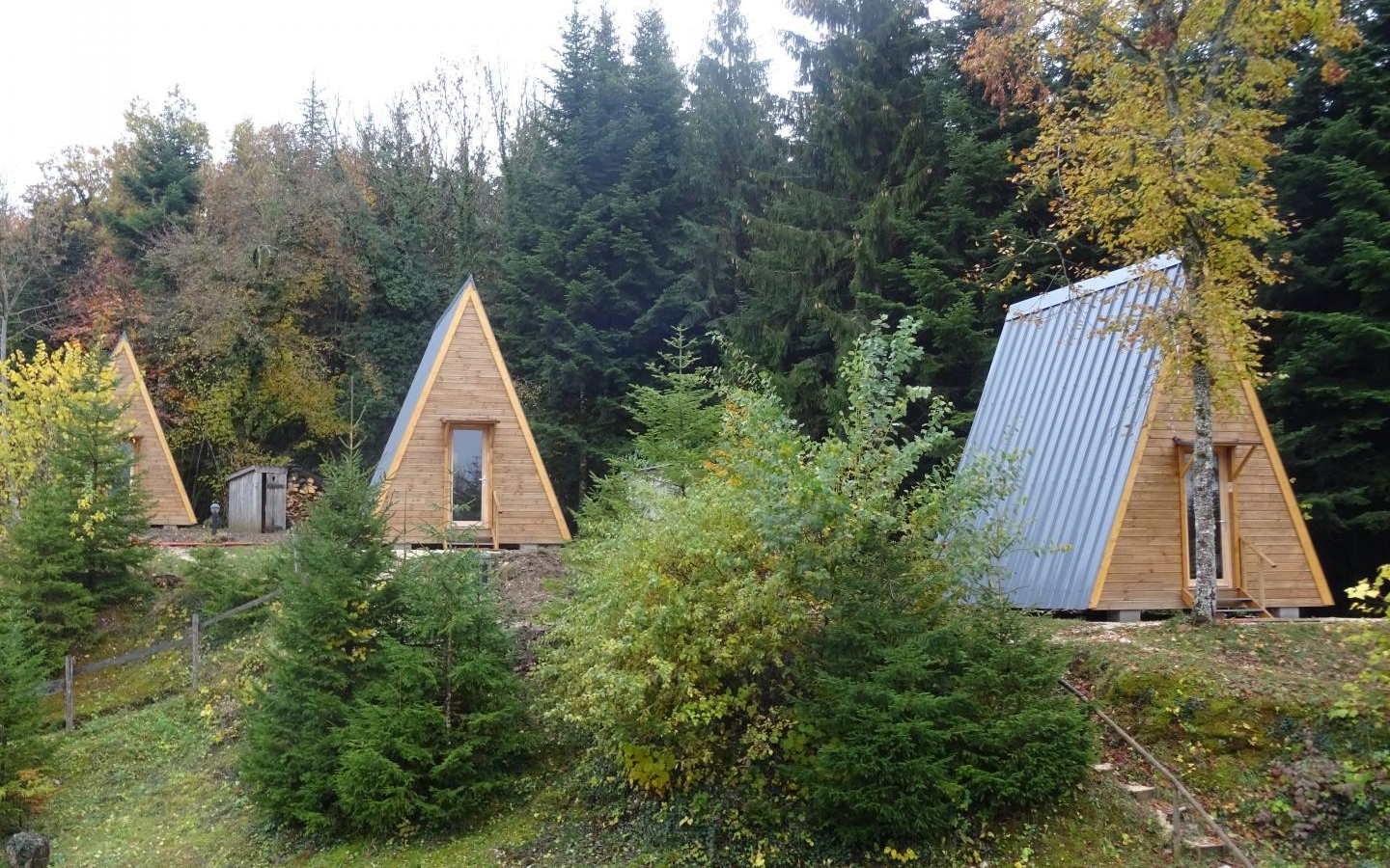 Yourtes et tipis bois Espace Rivoire